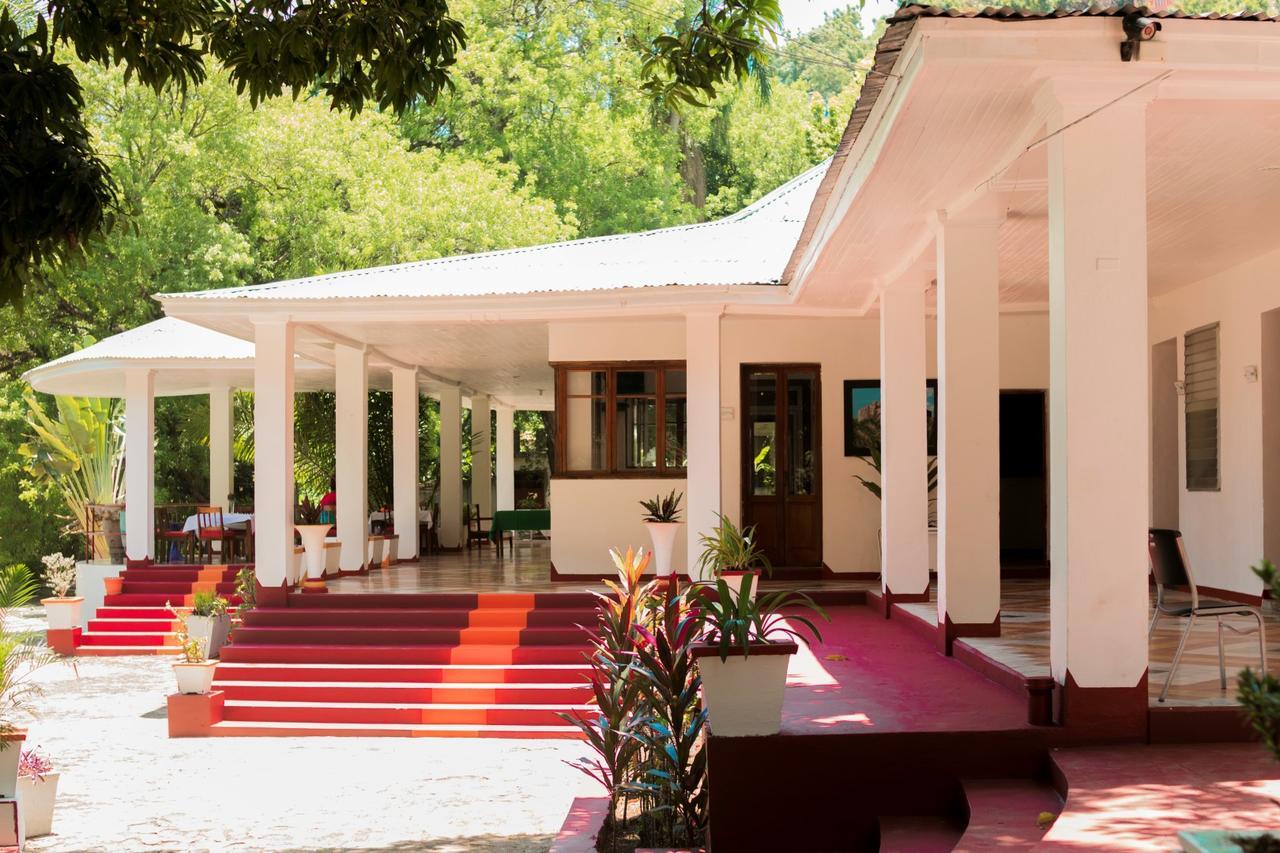 Le Grand Hotel Beck Cap-Haïtien Eksteriør billede